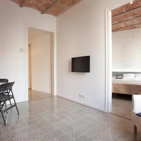 Napoles - Modernist Flat Close To Sagrada Familia *