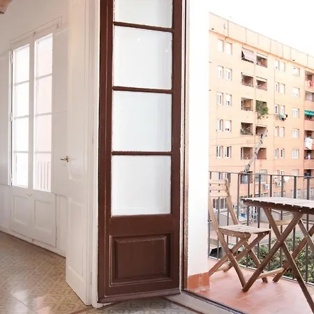 Napoles - Modernist Flat Close To Sagrada Familia * Barcelona