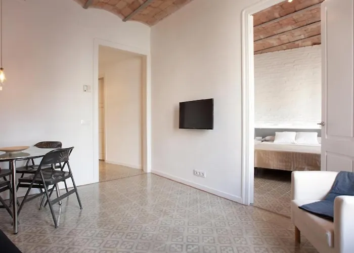 Napoles - Modernist Flat Close To Sagrada Familia *